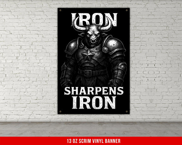 The image is a comparison of tapestry sizes, with a silhouette of a man standing next to the tapestry sizes.