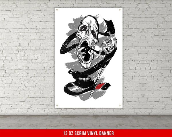 A white, checkered-patterned fabric is rolled up and secured with a gold ring, which is fastened with a gold ring.