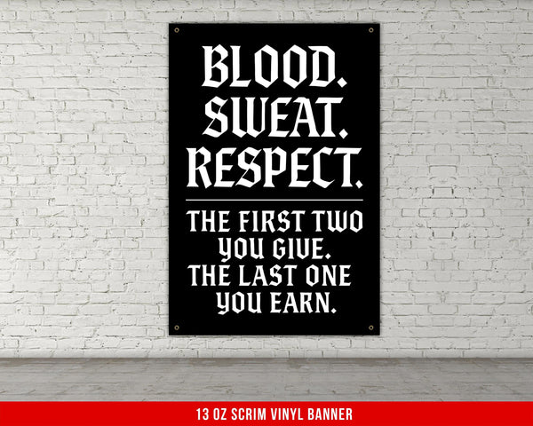 The image is a comparison of tapestry sizes, with a silhouette of a man standing next to the tapestry sizes.